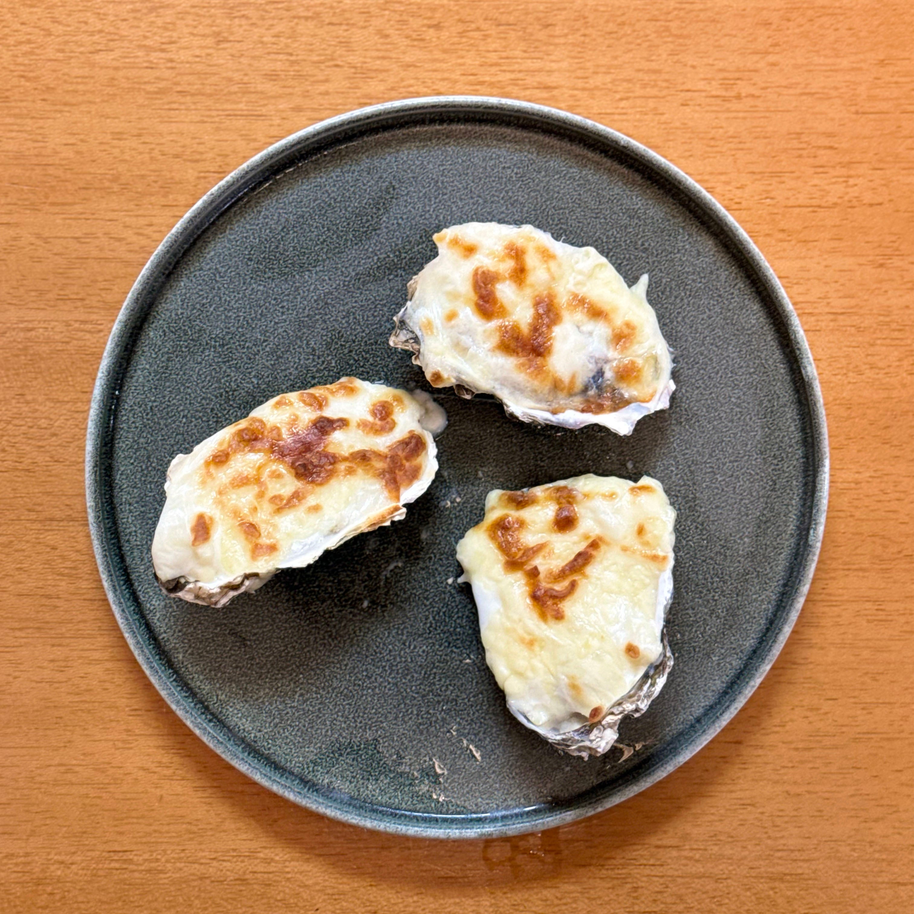 【二年牡蠣】一粒流氷しずく 殻付きプレミアム生牡蠣